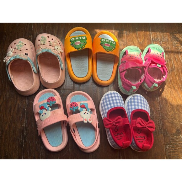 Toddler girl shoes sandals bundle size 5-7 used new stride rite soft motion - Picture 1 of 7
